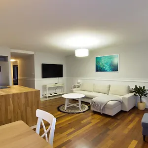  Apartament Family Parking 2 Bathrooms 300 M Sea